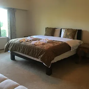 https://churchill-house.vancouver-hotels-bc.net